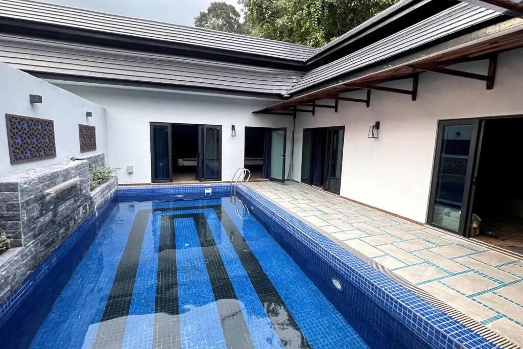 Charis Janda Baik Semi D Villa 6: 3 Bedroom + Pool Bentong Exteriér fotografie